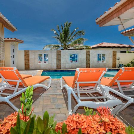 Villa Swiss Paradise With Private Pool Palm Beach Eksteriør billede
