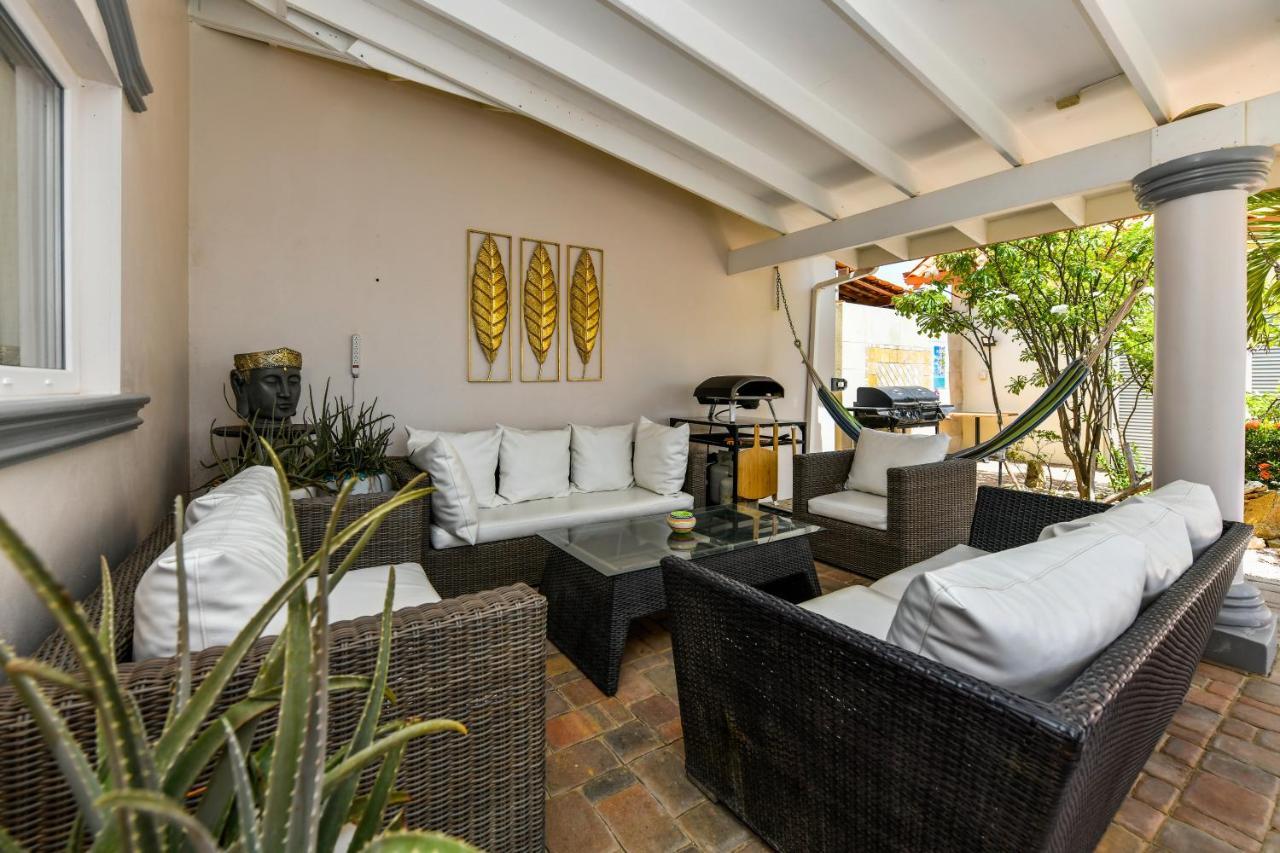 Villa Swiss Paradise With Private Pool Palm Beach Eksteriør billede