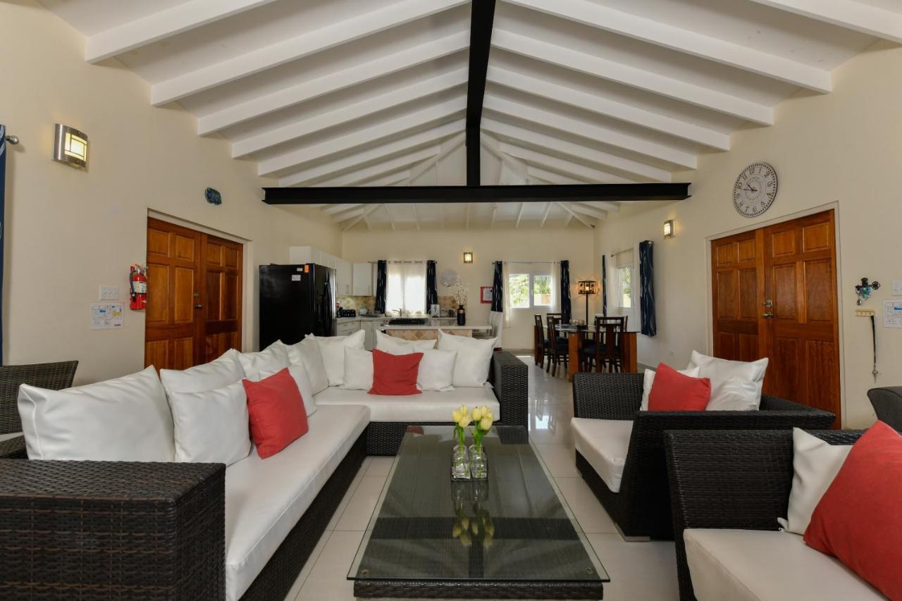 Villa Swiss Paradise With Private Pool Palm Beach Eksteriør billede